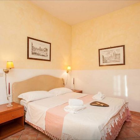 Residenza Camilla Otel Roma Dış mekan fotoğraf