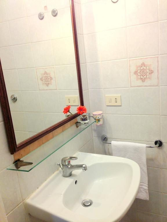Residenza Camilla Otel Roma Dış mekan fotoğraf