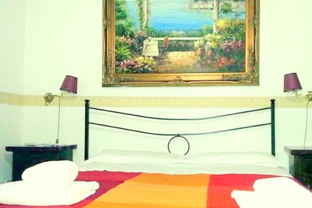 Residenza Camilla Otel Roma Dış mekan fotoğraf
