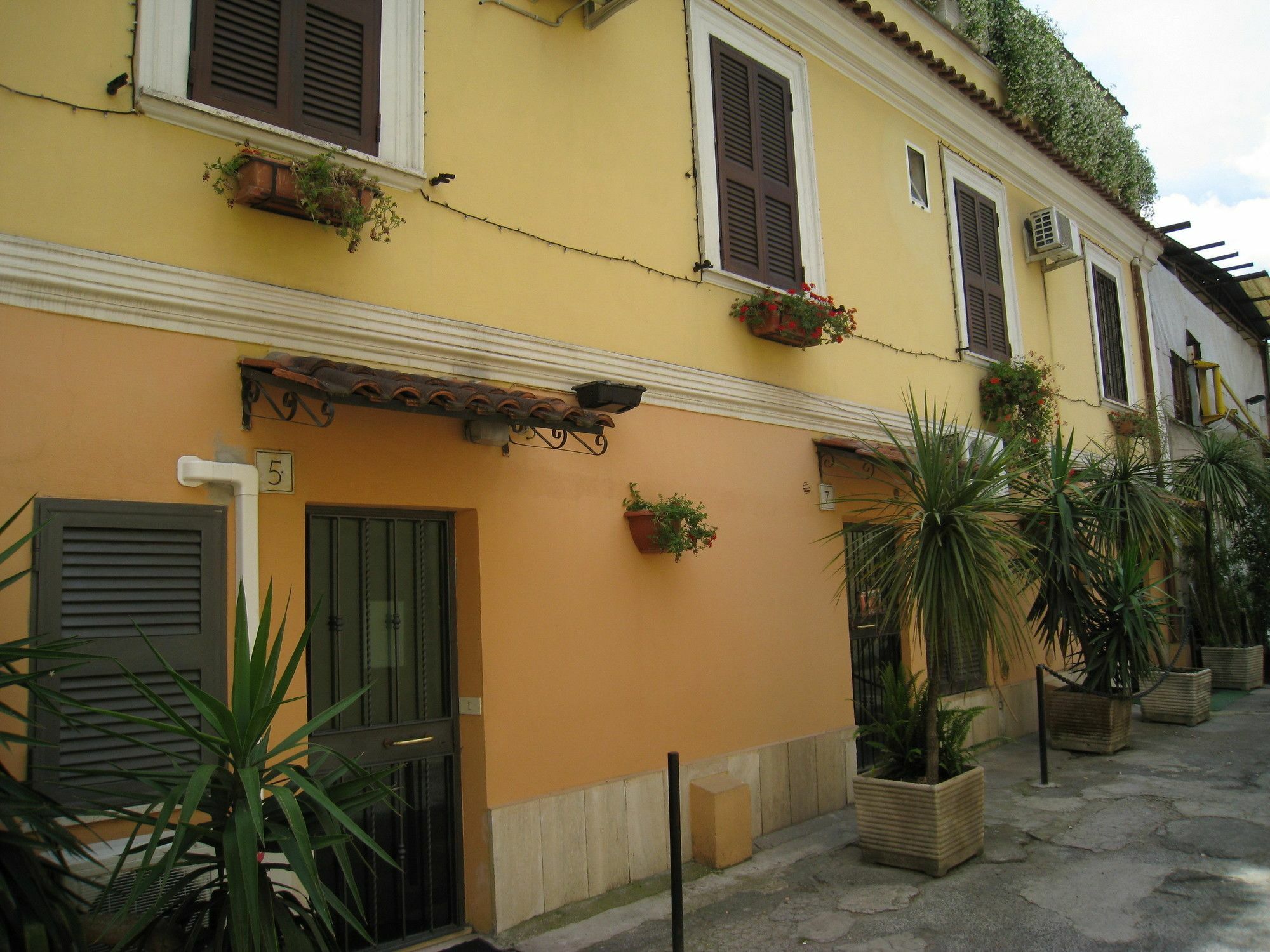 Residenza Camilla Otel Roma Dış mekan fotoğraf