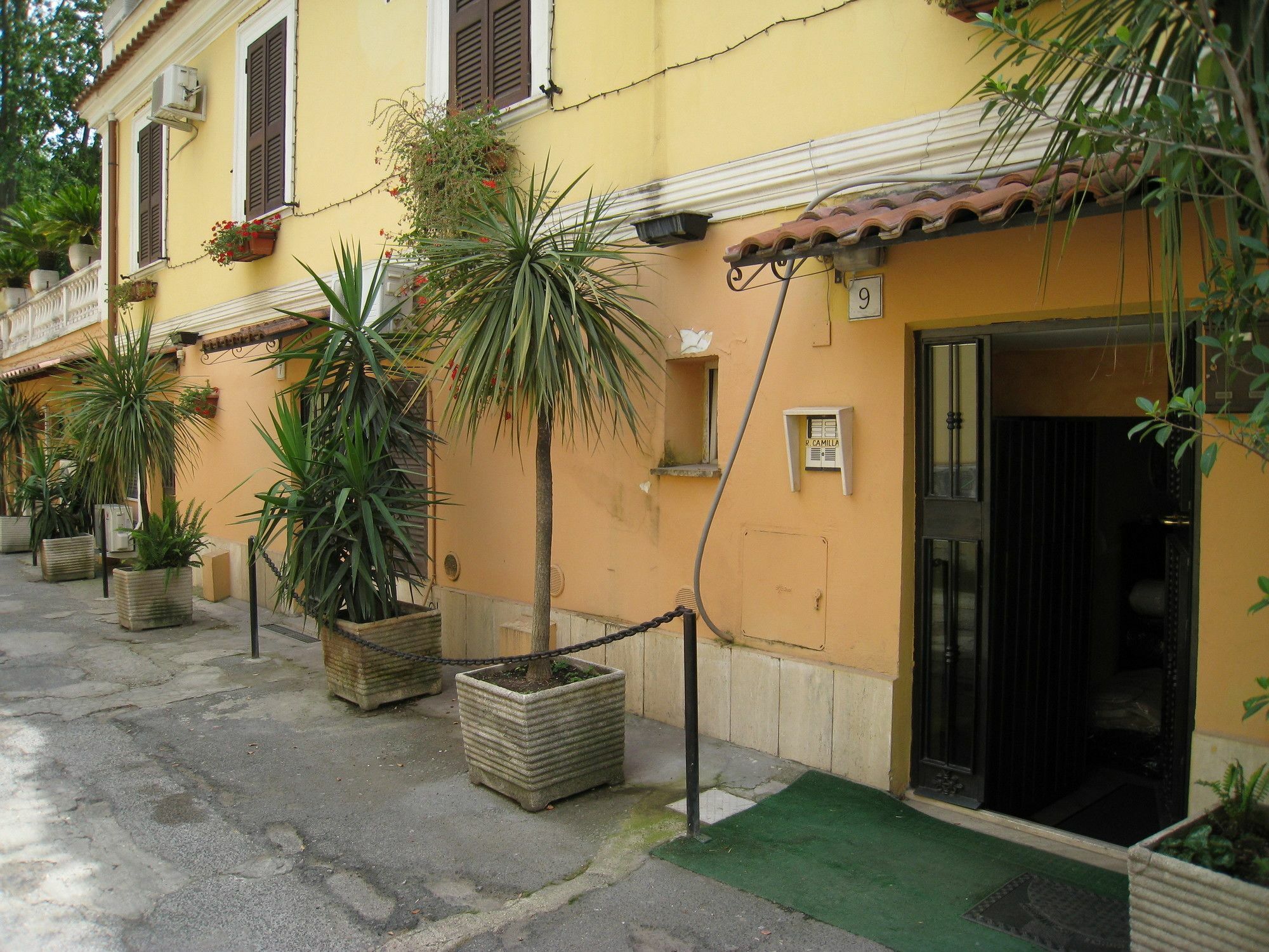 Residenza Camilla Otel Roma Dış mekan fotoğraf