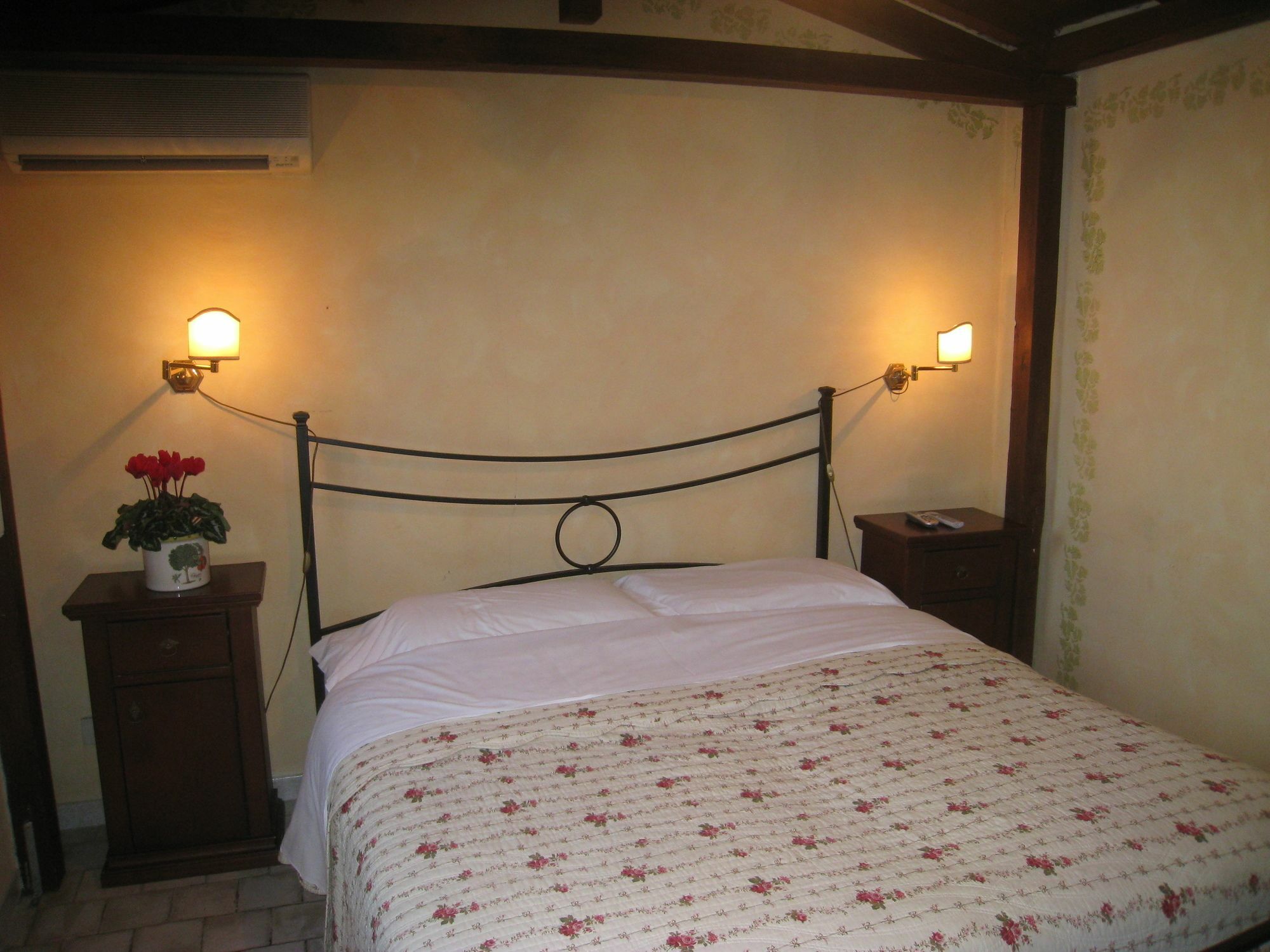 Residenza Camilla Otel Roma Dış mekan fotoğraf